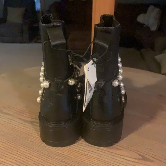 NWT Zara combat style boots - Picture 9 of 12